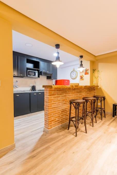 ולנסיה Ciudad Las Artes Gem: Stylish Near Ruzafa & Beach מראה חיצוני תמונה